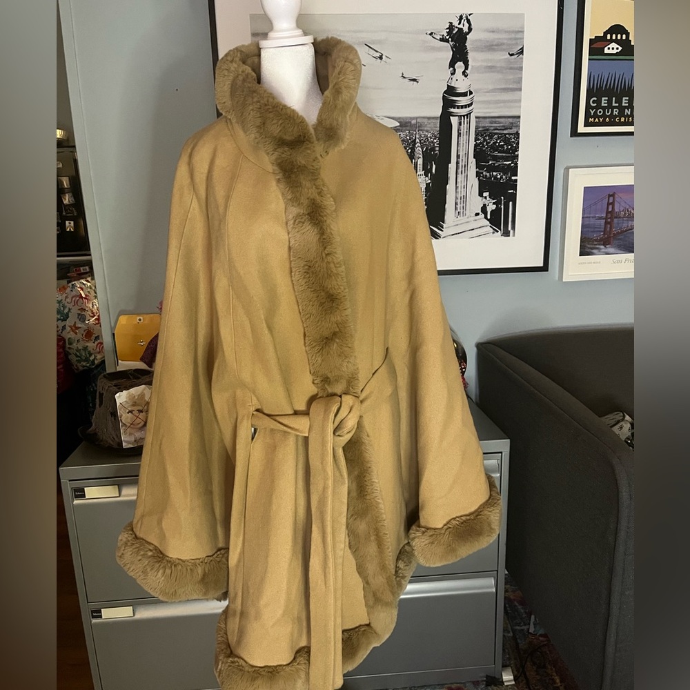 ASHLEY STEWART Faux Fur Belted Shawl Wrap – Size 22/24